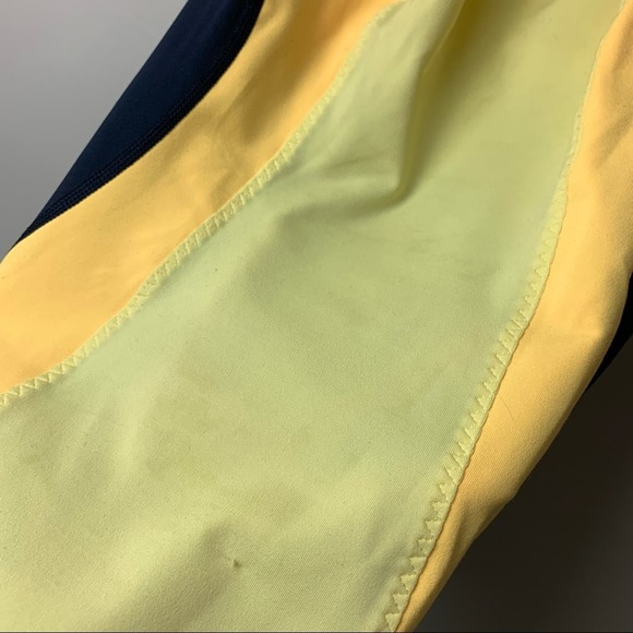 Lululemon Cardio Kick Yellow Blue Athletic Tank Top size 6 - Picture 2 of 6